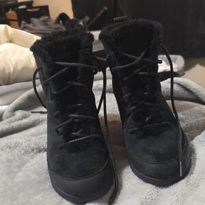 UGG Black Winter Boots with Fur Lining